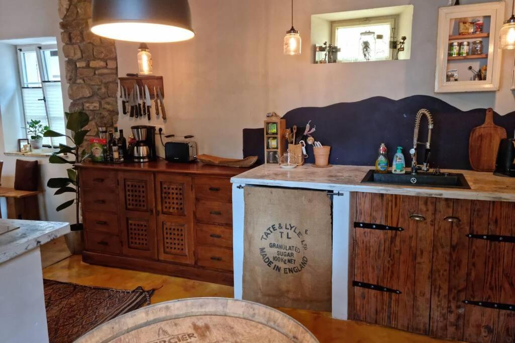 Schoene Ferienwohnung Mit Kamin Neustadt an der Weinstraße Eksteriør billede