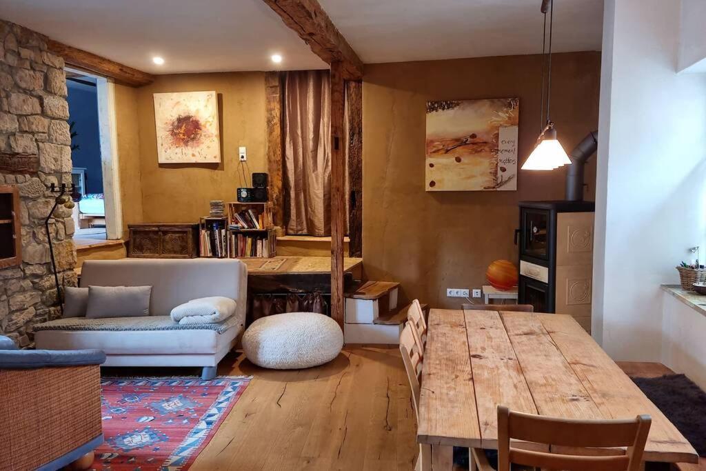 Schoene Ferienwohnung Mit Kamin Neustadt an der Weinstraße Eksteriør billede